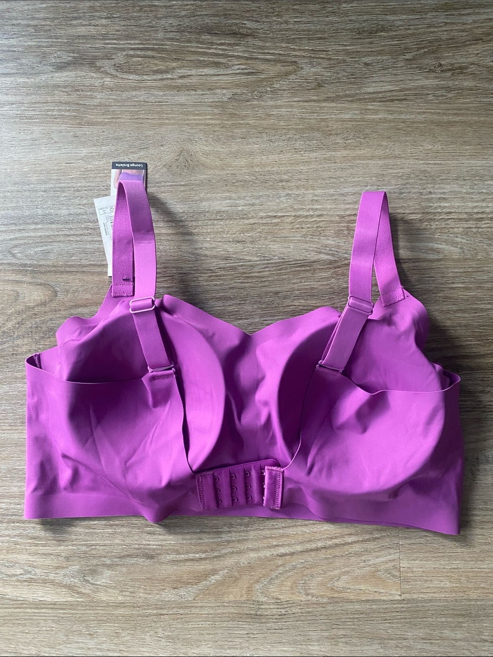 No Boundaries Wireless Seamless Bra in Magenta - Picture 2 of 3